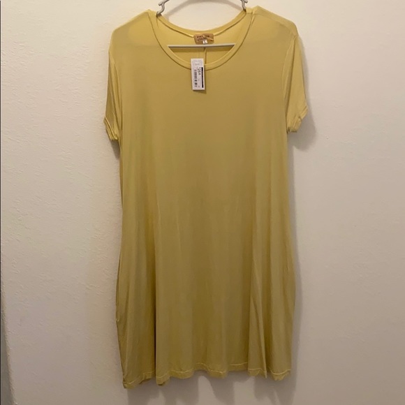 TShirt Dress with Pockets! - Picture 1 of 4